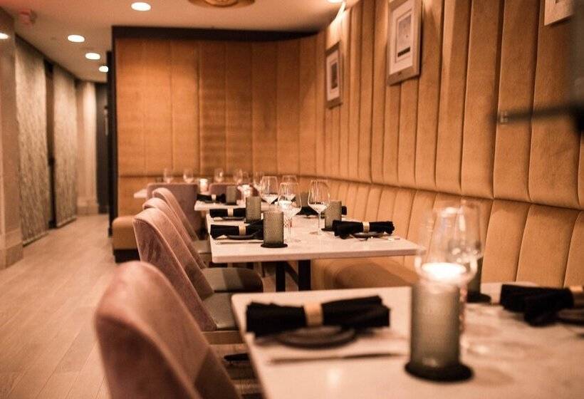 Ambassador Hotel Kansas City, Autograph Collection