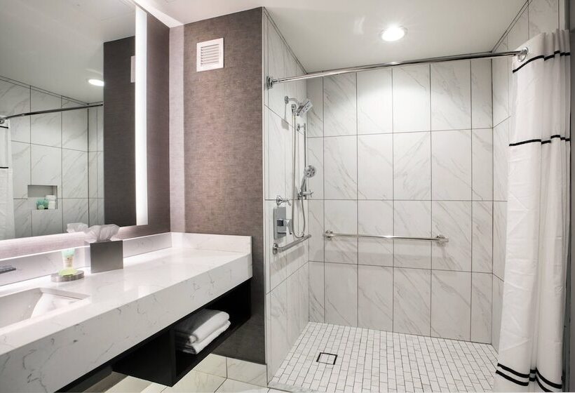 Ambassador Hotel Kansas City, Autograph Collection