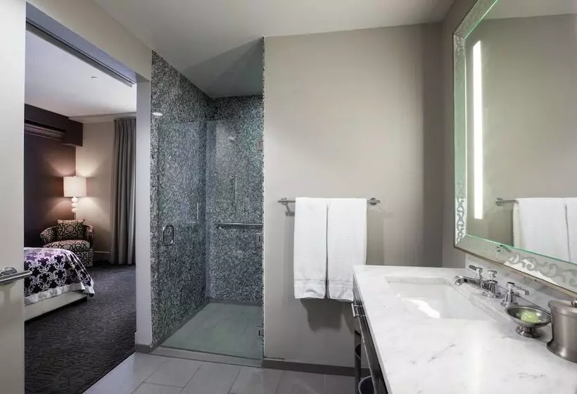 Ambassador Hotel Kansas City, Autograph Collection