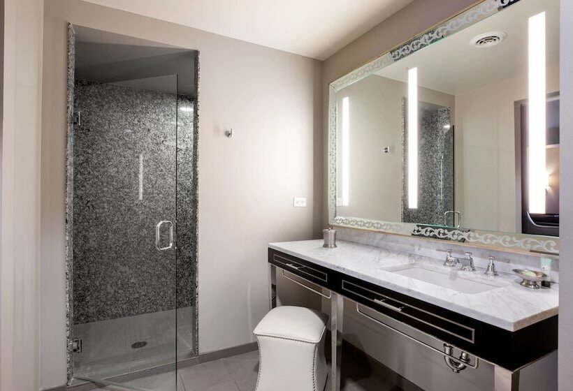 Ambassador Hotel Kansas City, Autograph Collection