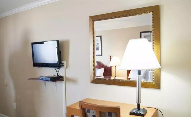 Boardwalk Hotel Charlee & Apartments Beach Hotel Oceanfront