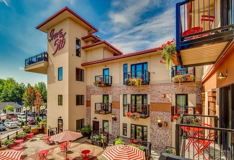 Отель Inn At The 5th