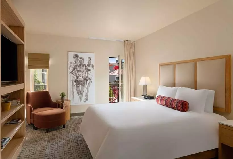 Отель Inn At The 5th