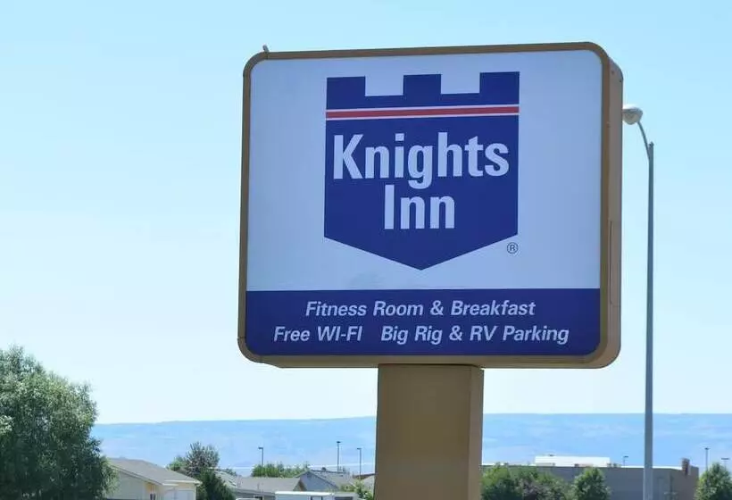 בית מלון כפרי Knights Inn Quincy