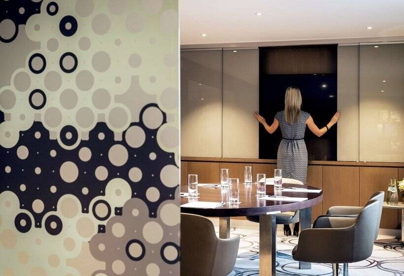 فندق Pullman Melbourne Albert Park