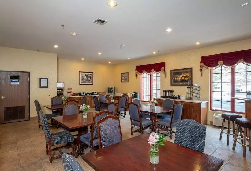 Отель Silverland Inn