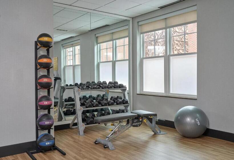 ホテル Six South St.