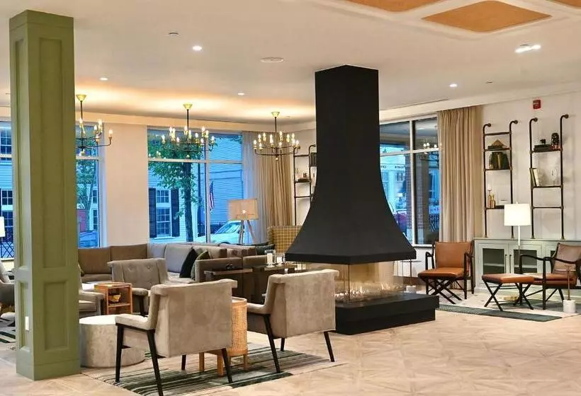 בית מלון כפרי Six South St.