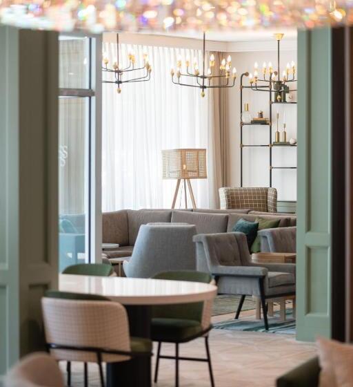 ホテル Six South St.