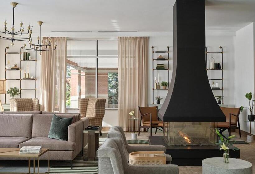 ホテル Six South St.