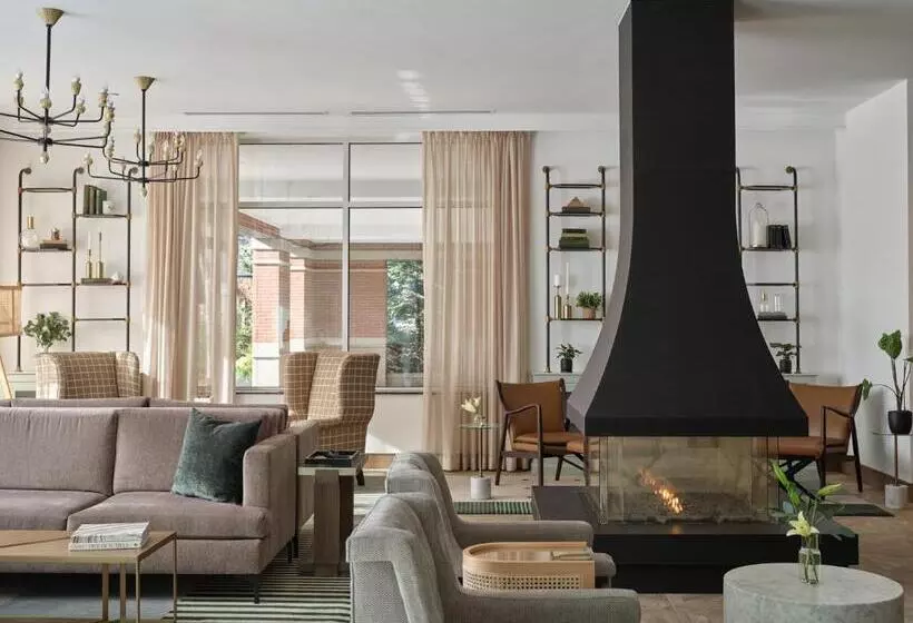 בית מלון כפרי Six South St.