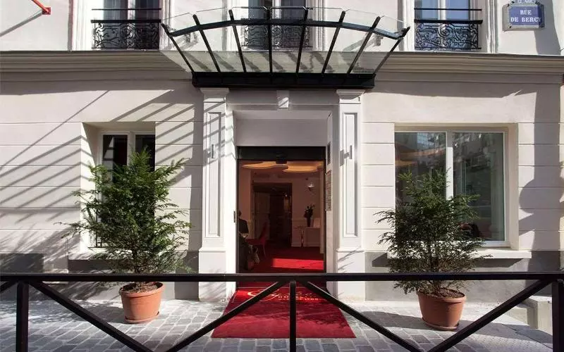 Hotel Sleeping Belle   Gare De Lyon Bastille