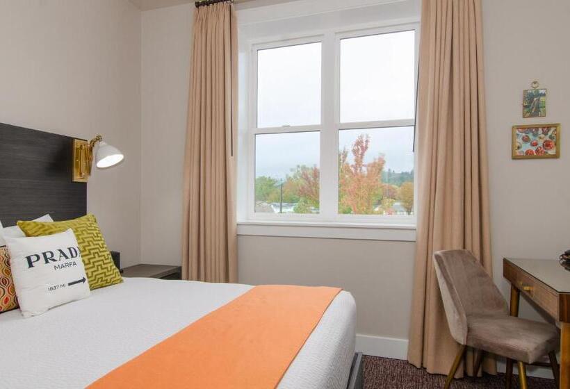 Otel The Dundee   A Trace