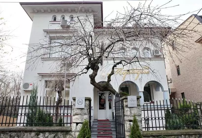 هتل Villa Mystique