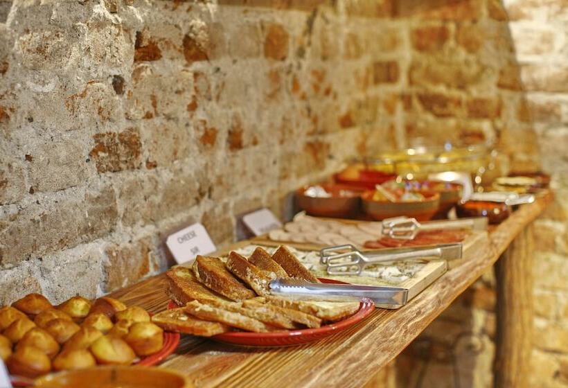 هتل Villa Mystique