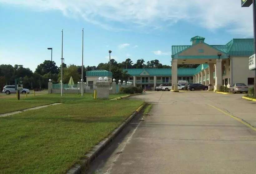 Отель Western Inn Express