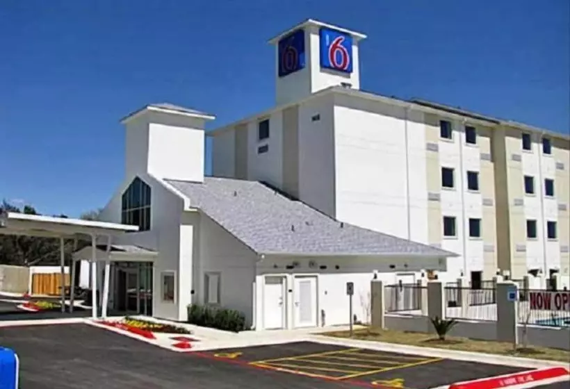 Motel 6 Marble Falls, Tx
