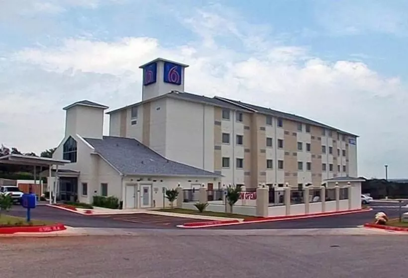 Motel 6 Marble Falls, Tx