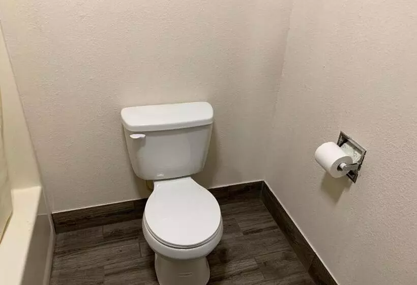 汽车旅馆  Budget Inn Elkmont