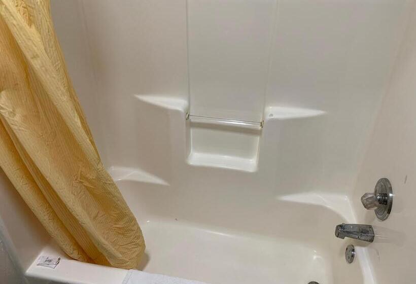 汽车旅馆  Budget Inn Elkmont