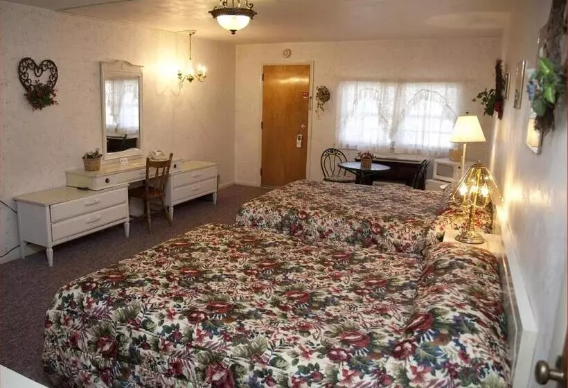 Simmons Motel And Suites