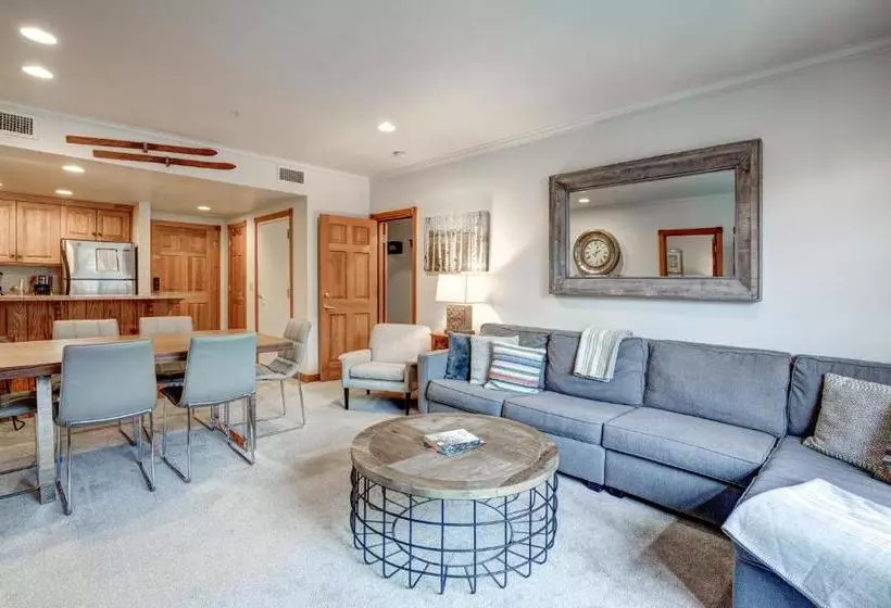 Town Lift 2c On Main Street