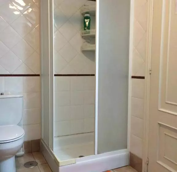 Pensión   Albergue De Logrosa