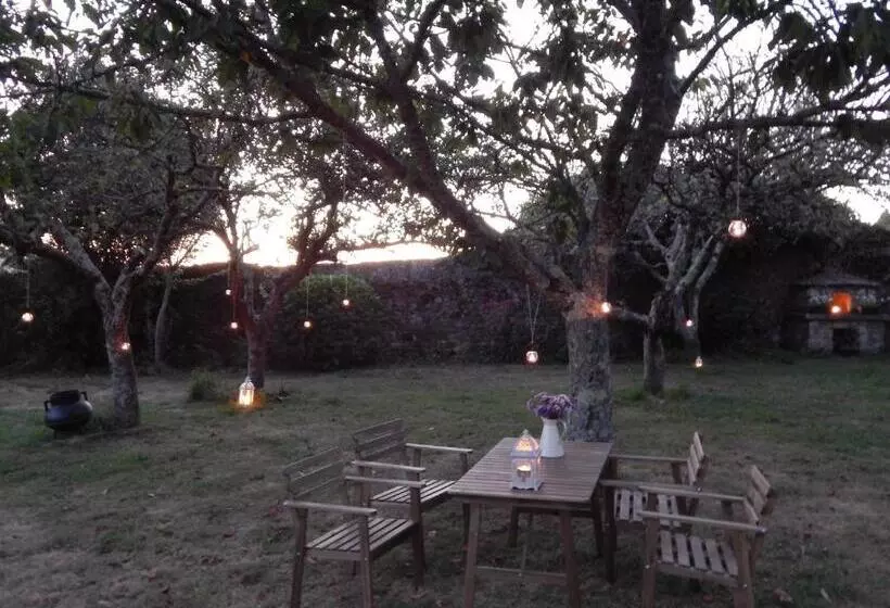 Pensión   Albergue De Logrosa