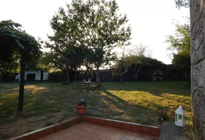 Pensión   Albergue De Logrosa