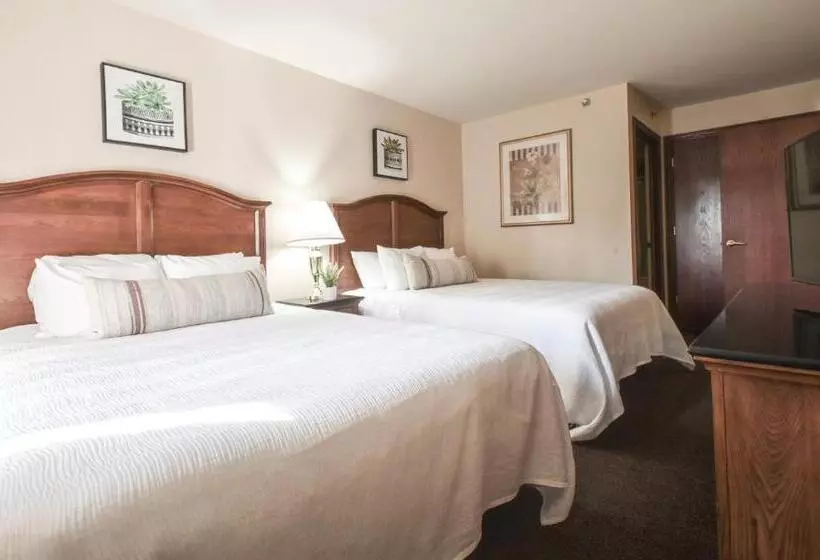 Four Seasons Island Resort