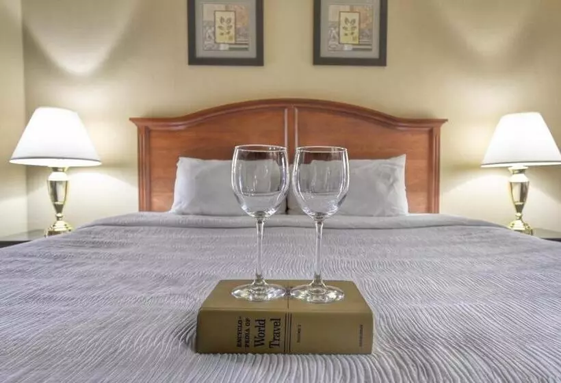 Four Seasons Island Resort