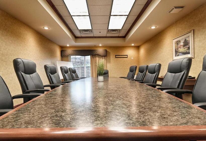 Four Seasons Island Resort