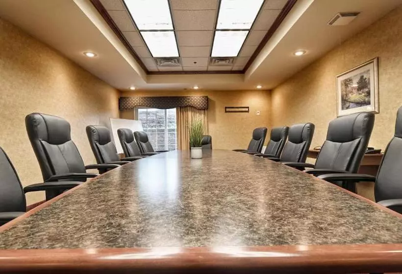 Four Seasons Island Resort