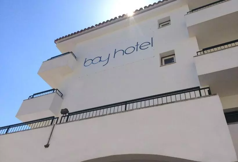 Отель Bay