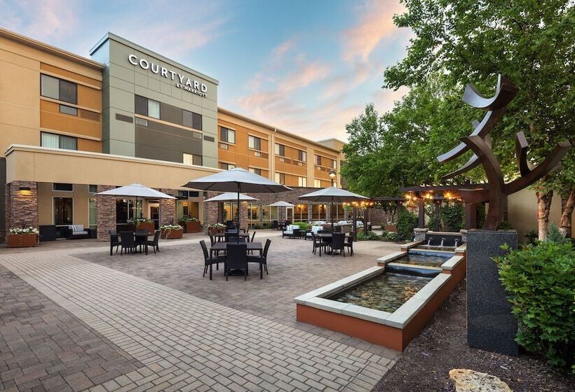 Courtyard Mankato Hotel & Event Center
