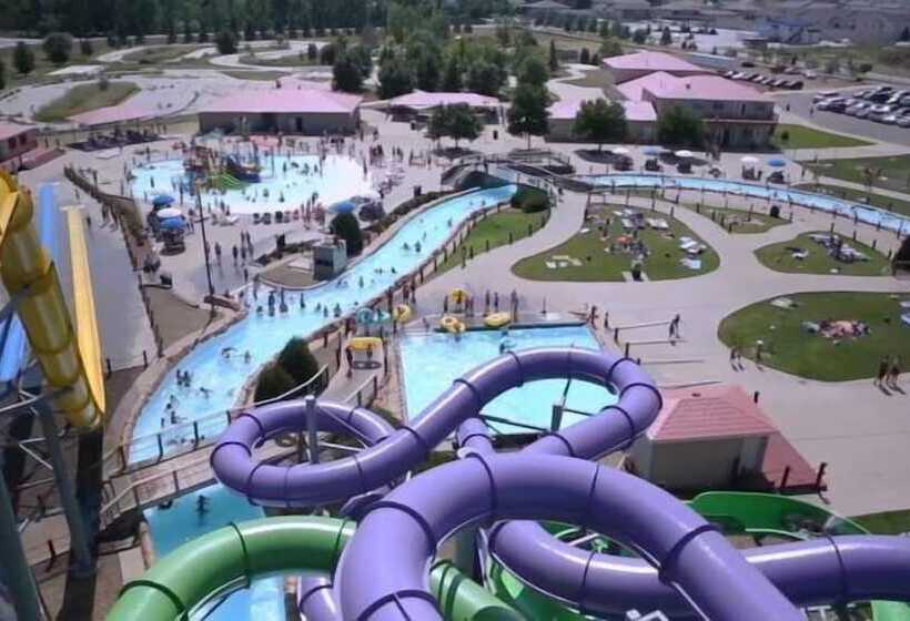 فندق Everspring Suites