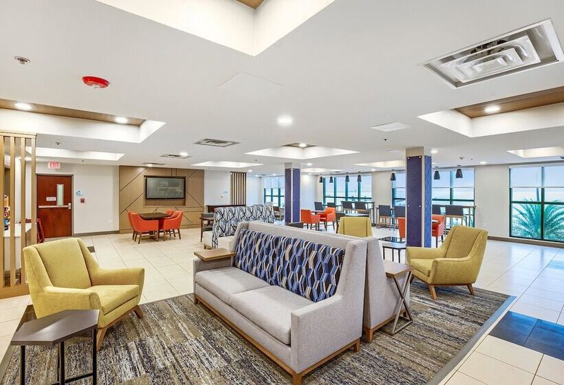 فندق Holiday Inn Express   Gulfport Beach, An Ihg