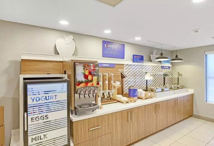 ホテル Holiday Inn Express Gulfport Beach, An Ihg