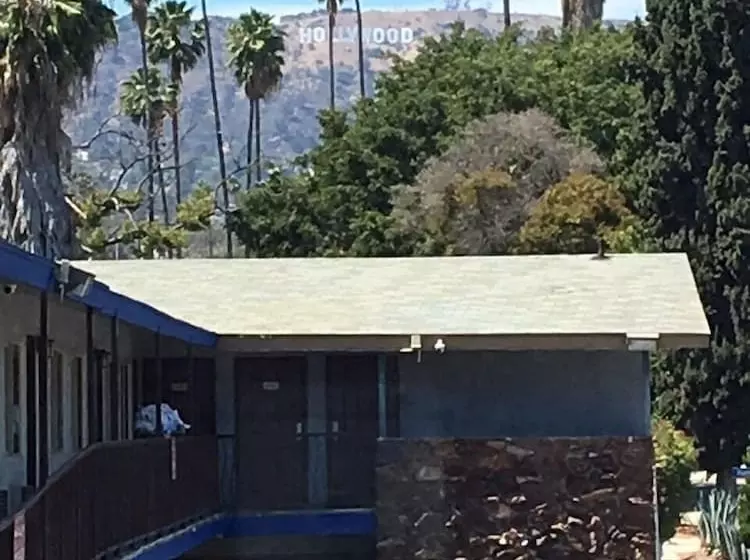 ホテル Hollywood Palms Inns & Suites