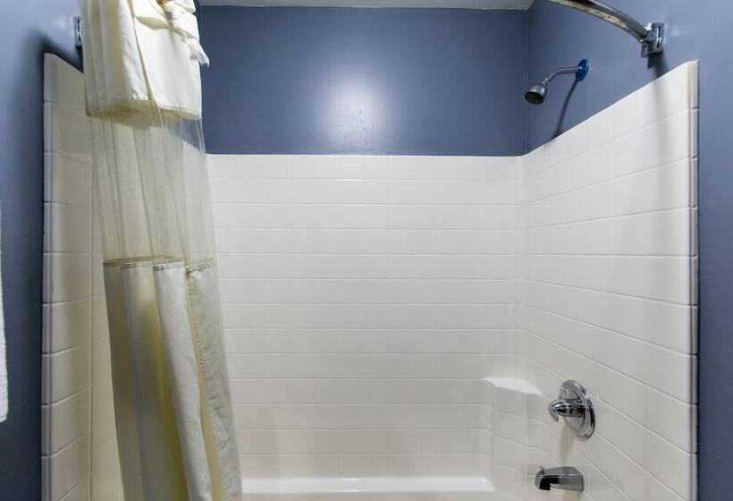 هتل Hollywood Palms Inns & Suites