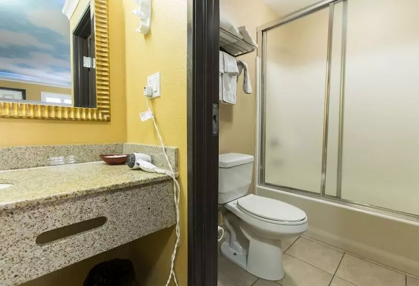 ホテル Hollywood Palms Inns & Suites