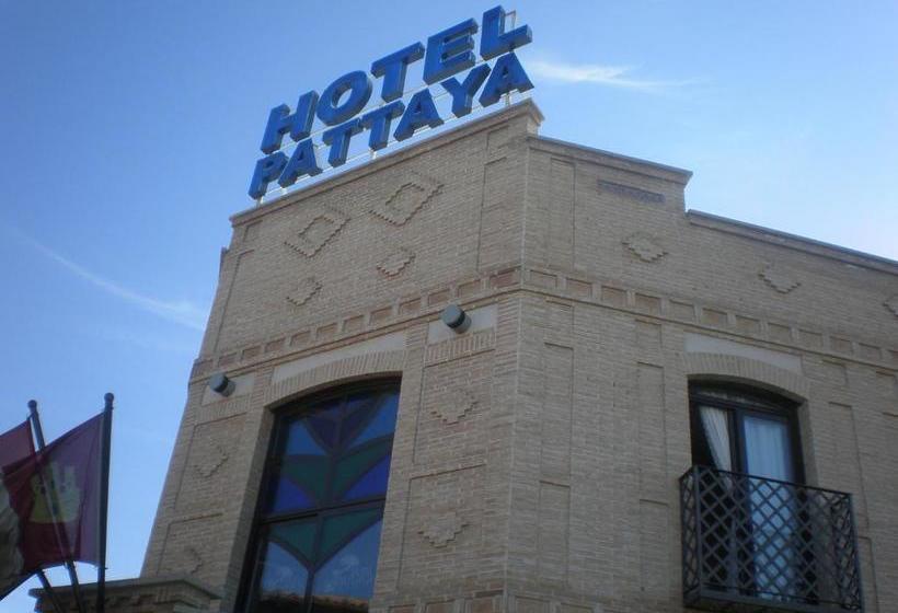 בית מלון כפרי Pattaya