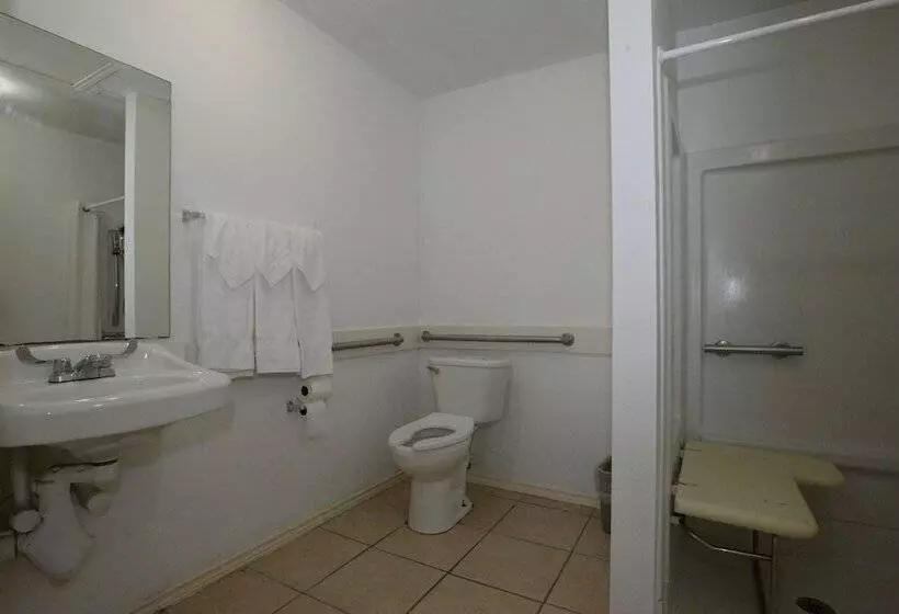 酒店 Port Isla Inn