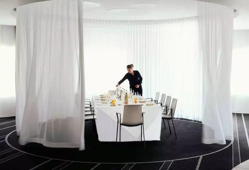 Hotel Pullman Brussels Centre Midi