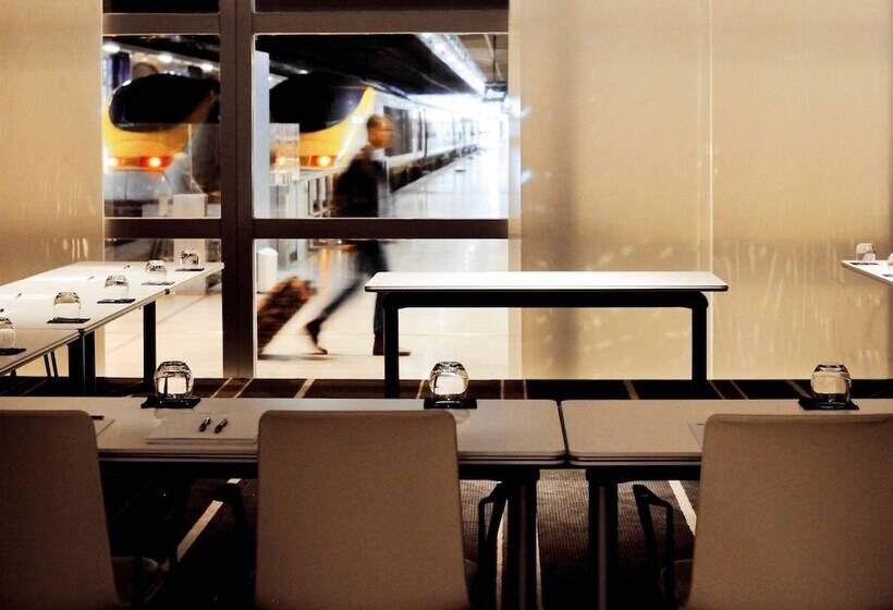 هتل Pullman Brussels Centre Midi