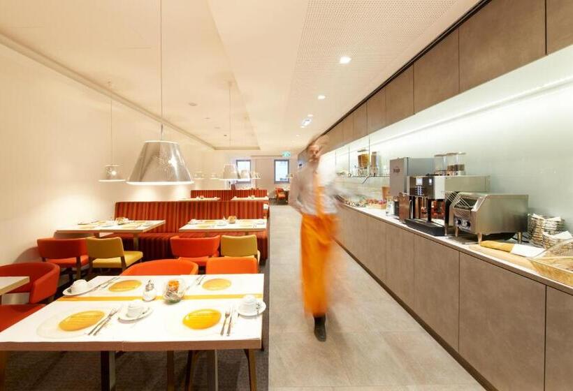 Simm S Hotel   Cityhotel Next To Metro U3