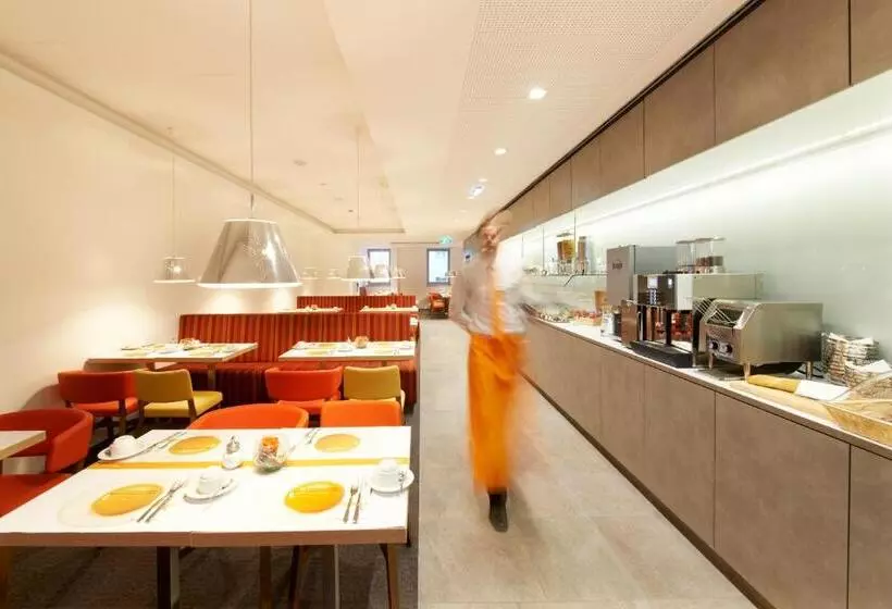 Simm S Hotel Cityhotel Next To Metro U3