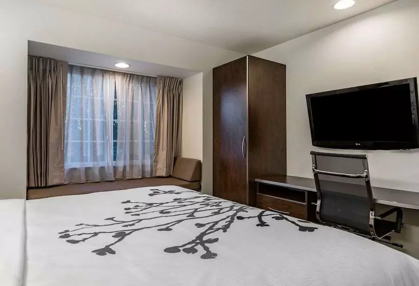 Hotelli Sleep Inn & Suites