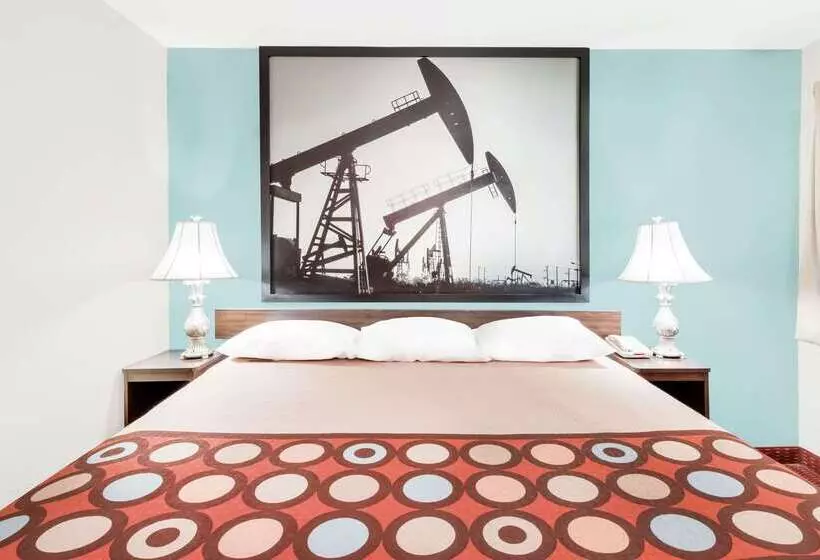 호텔 Super 8 By Wyndham Midwest City Ok