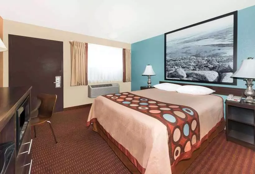 호텔 Super 8 By Wyndham Midwest City Ok